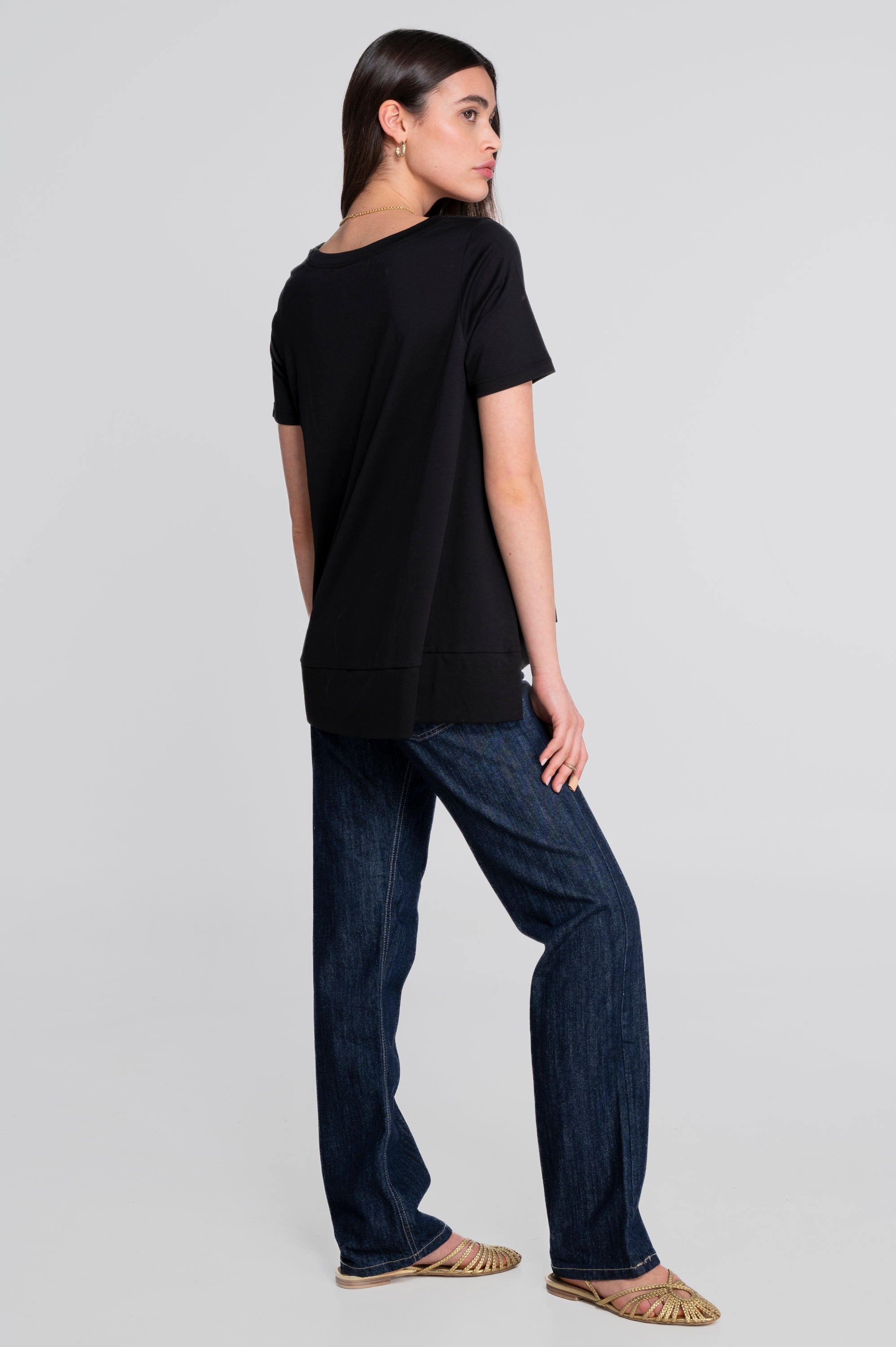 Round neck flared T-shirt in jersey cotton 403