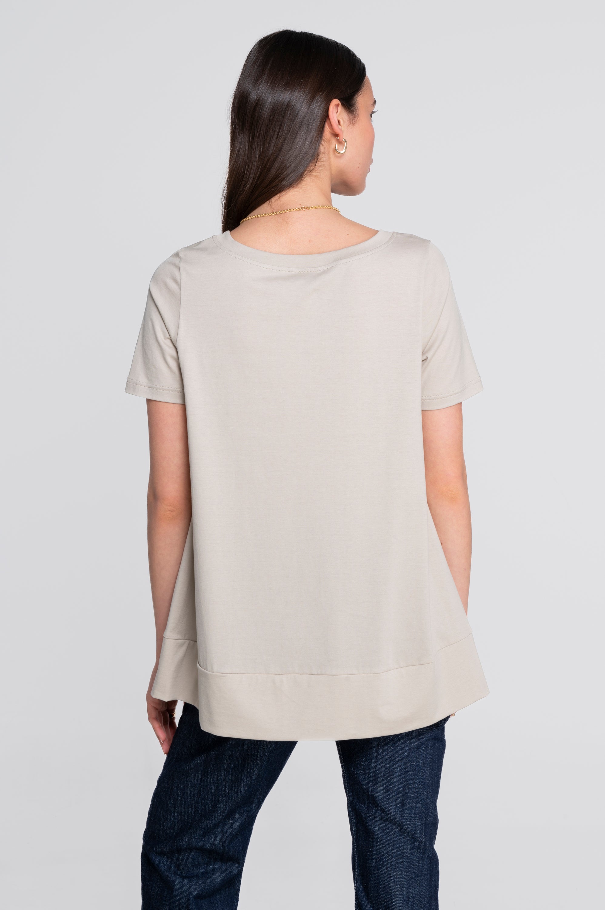 Round neck flared T-shirt in jersey cotton 403