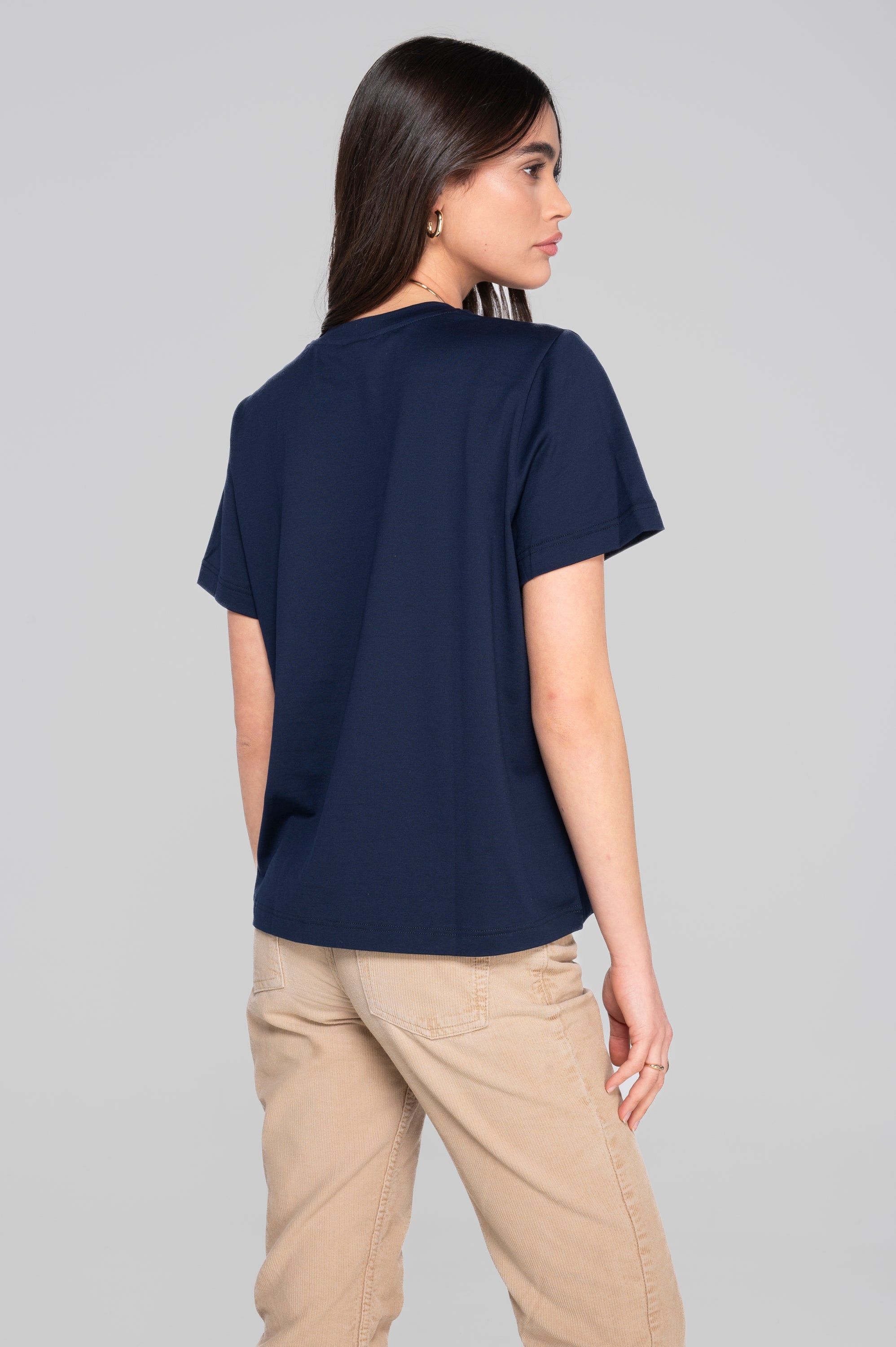 Round neck T-shirt in jersey cotton 409